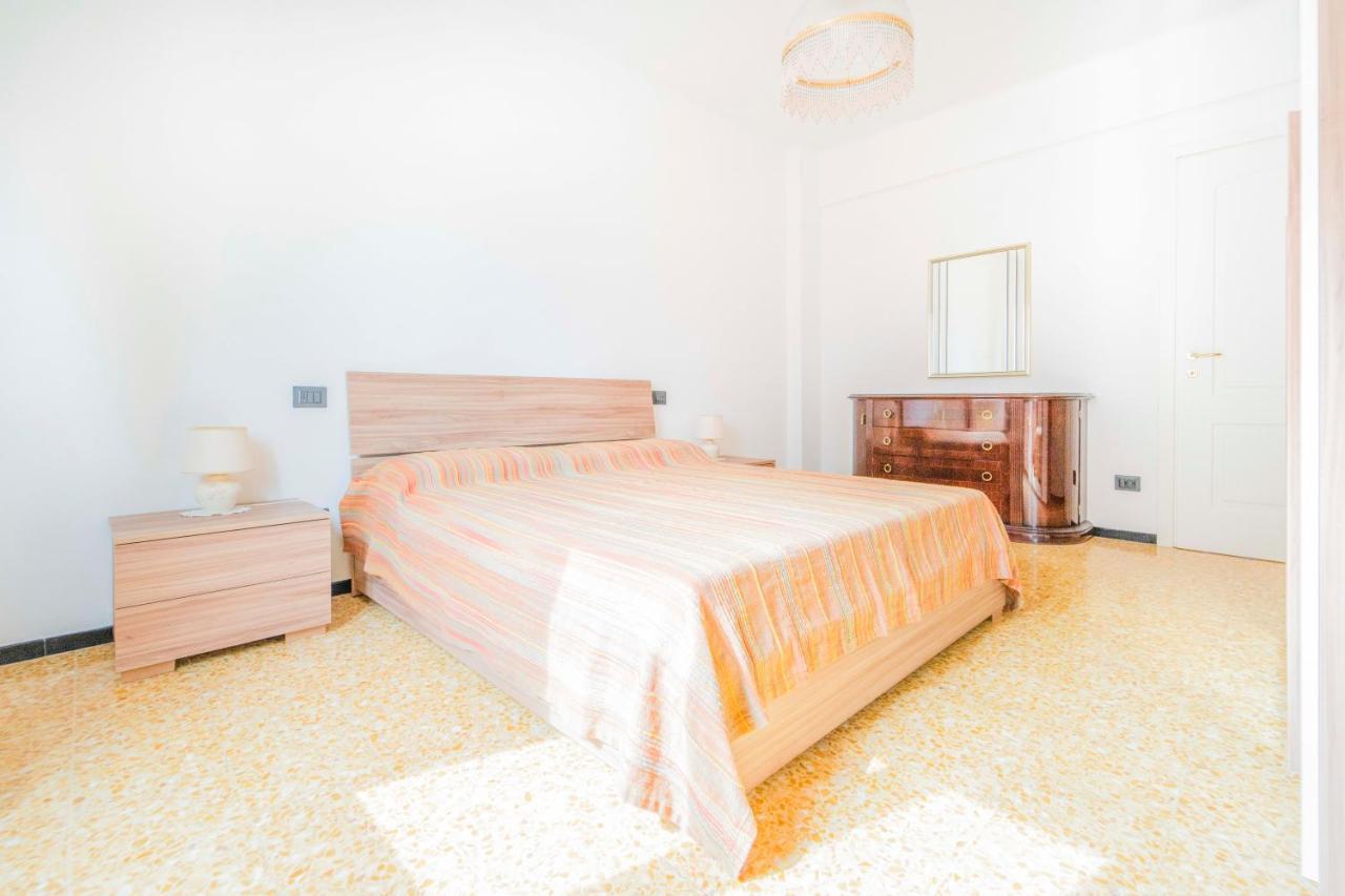 Casa Via Della Chiusa: Centrally Located with Beach Access and Free Parking Sestri Levante Exterior photo